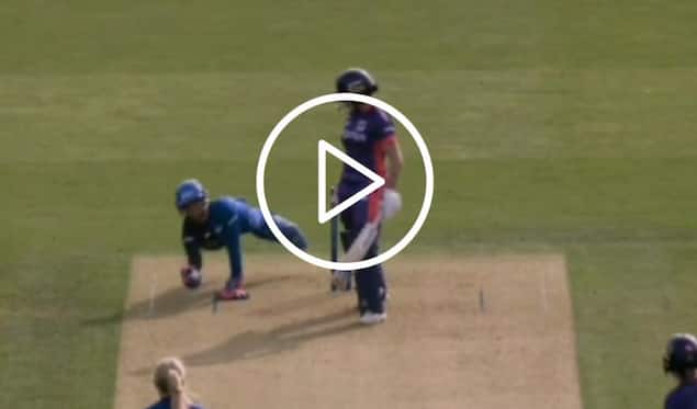 [WATCH] Richa Ghosh Turns Superwoman With A Sensational Diving Catch in The Hundred 2023